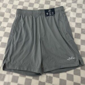 NWT Men’s Hollister Basketball Shorts